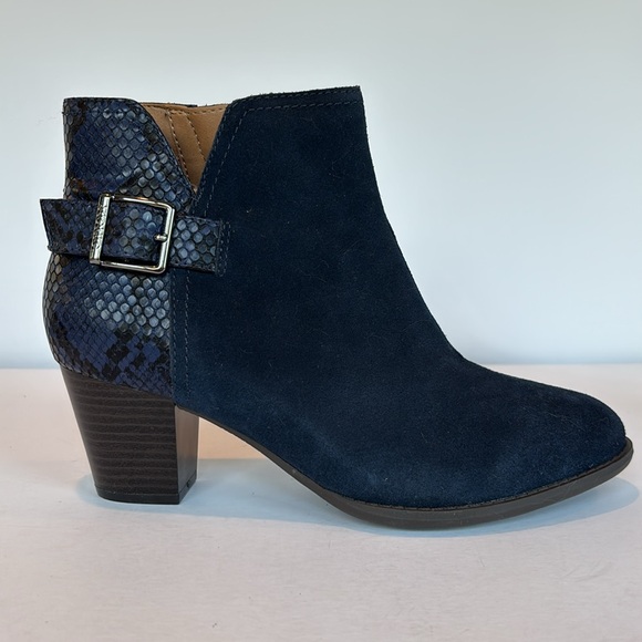 NWOT Vionic Naomi Snake in Blue. Size 8.5 - Picture 2 of 7